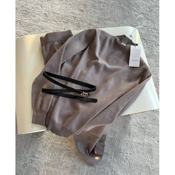 Деловой костюм трикотажный Gucci 