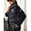 Стильная куртка Moncler