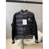 Стильная куртка Moncler