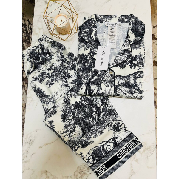 Костюм Dior