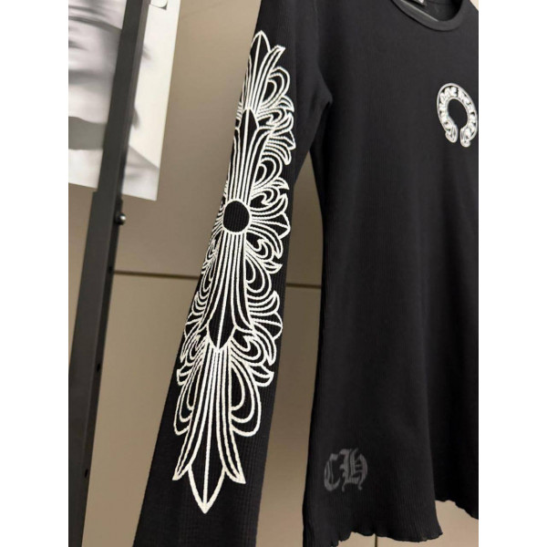 Стильный лонгслив Chrome Hearts 