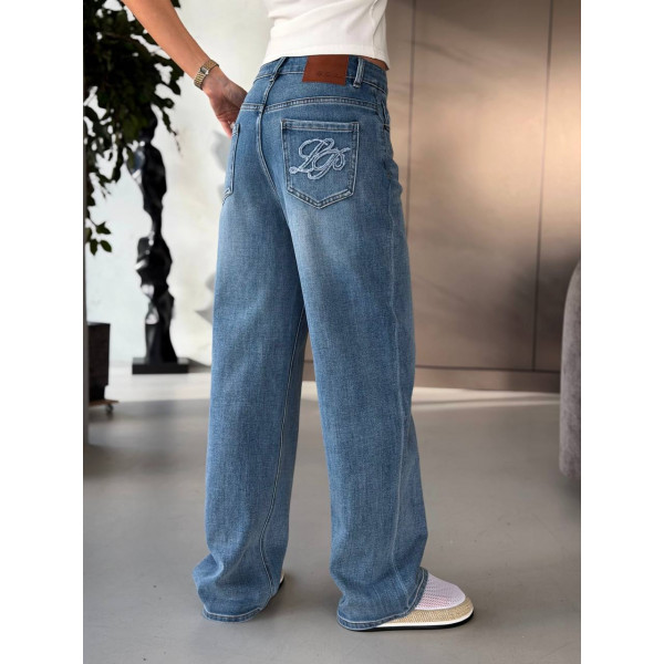 Стильные джинсы Loro Piana