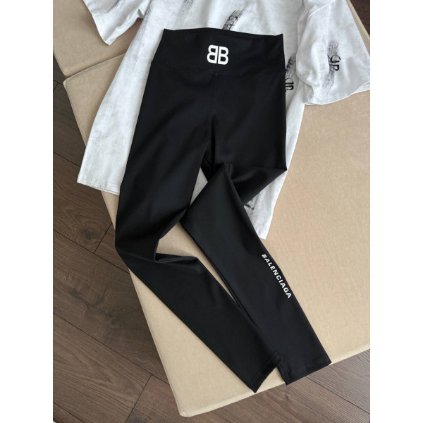 Трендовые лосины Balenciaga
