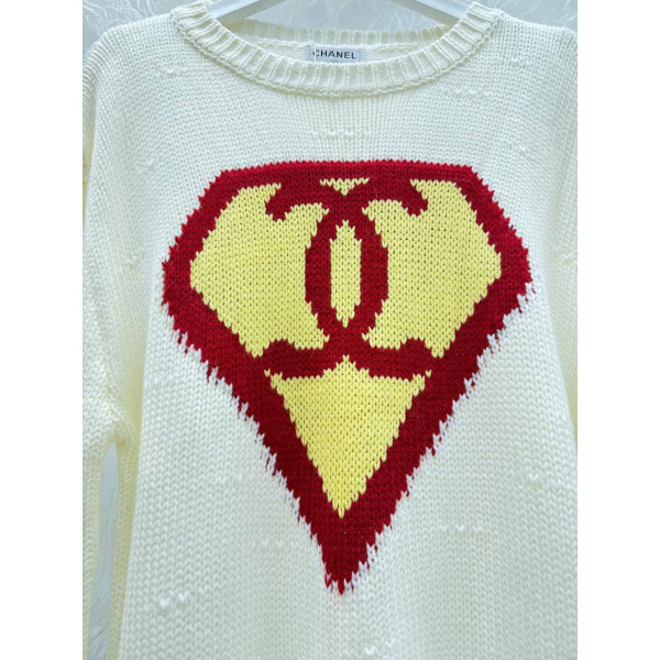 Свитер Chanel