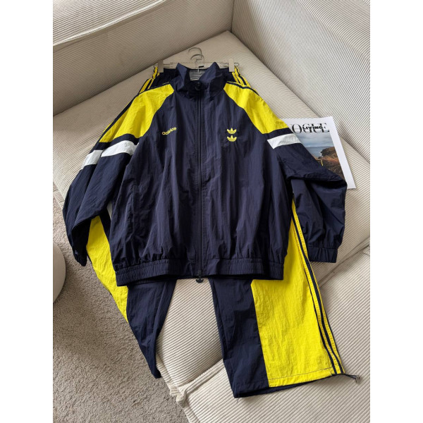 Костюм Adidas