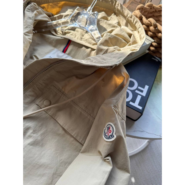 Ветровка Moncler