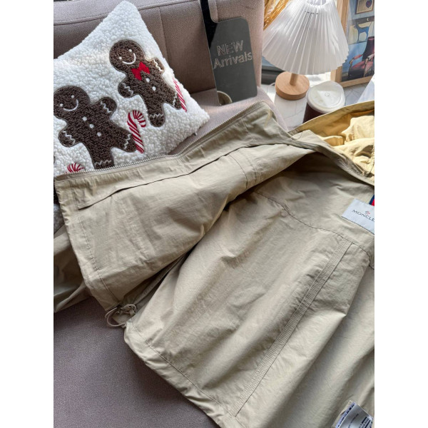 Ветровка Moncler