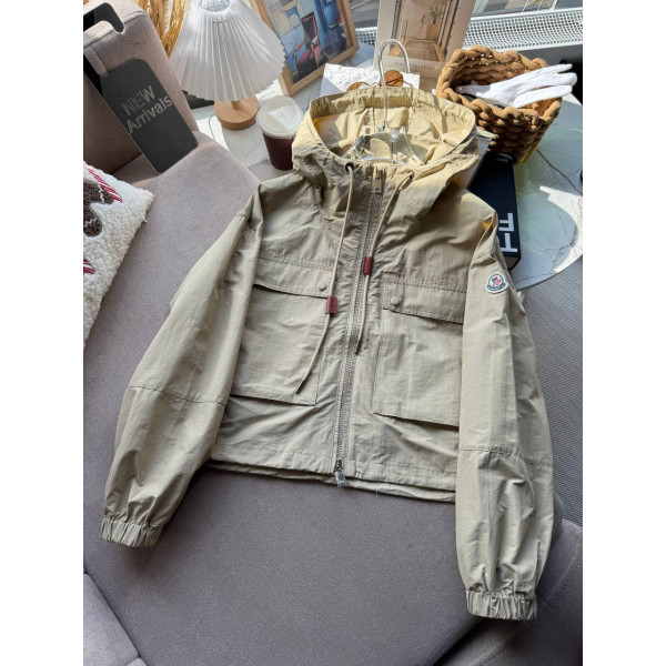 Ветровка Moncler