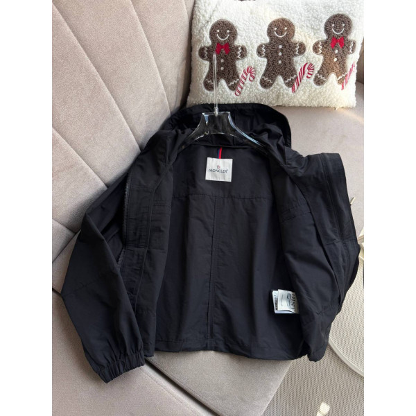 Ветровка женская Moncler